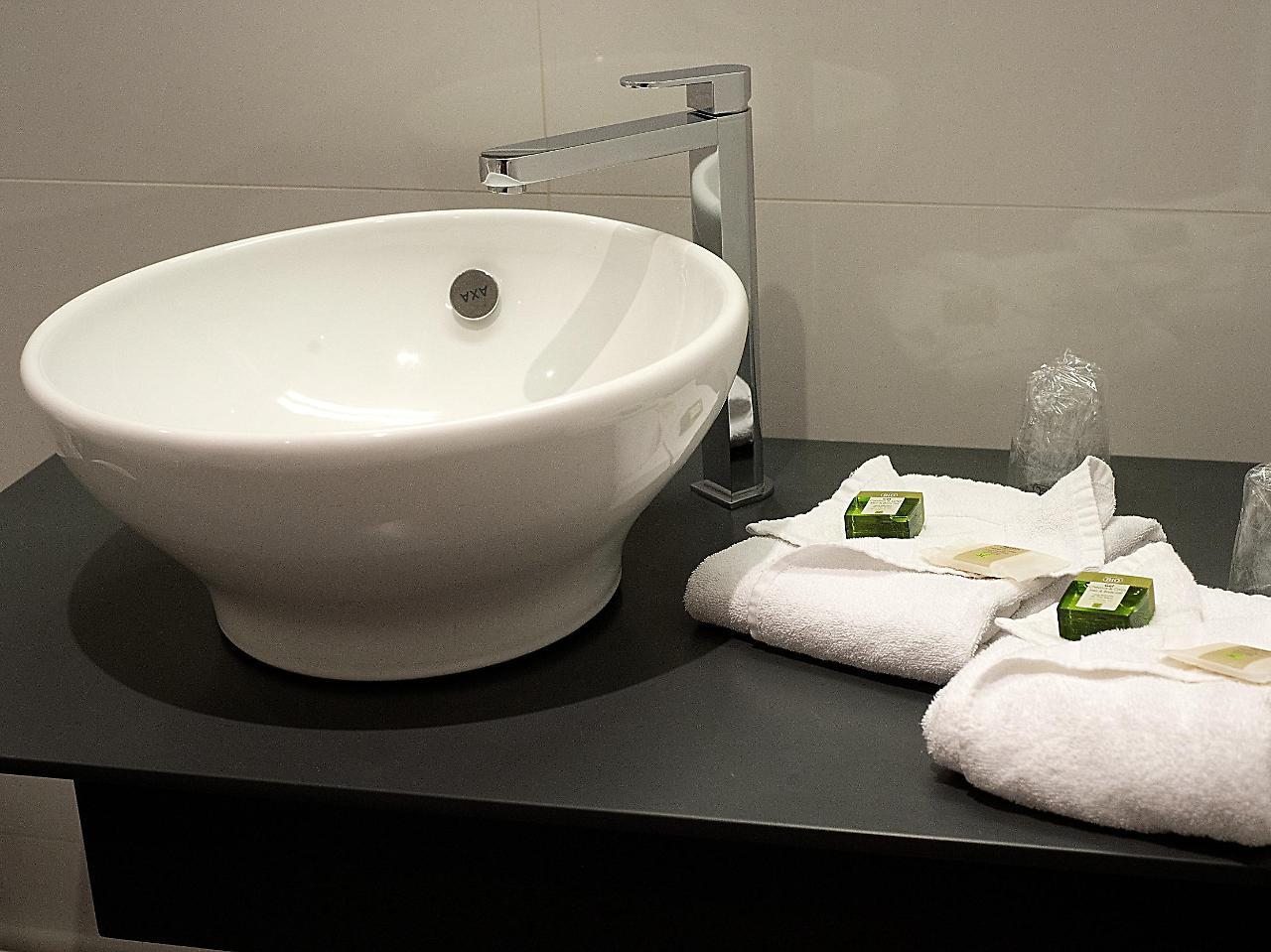 Logis Hotel Royal Saint-Mart Роят Екстериор снимка