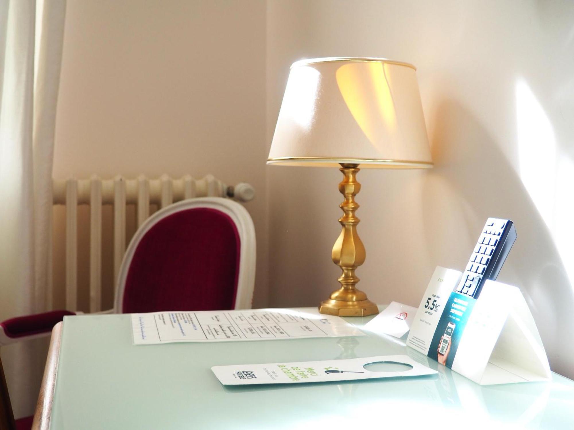 Logis Hotel Royal Saint-Mart Роят Екстериор снимка