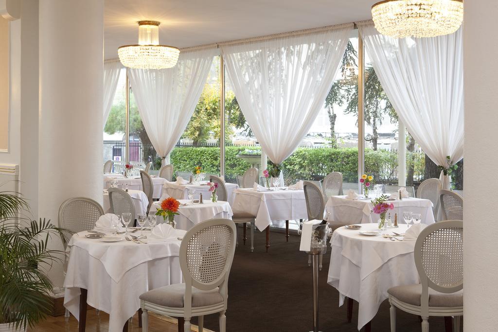 Logis Hotel Royal Saint-Mart Роят Екстериор снимка