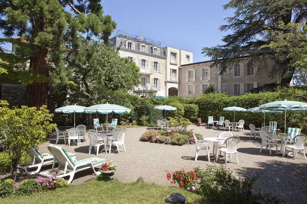 Logis Hotel Royal Saint-Mart Роят Екстериор снимка